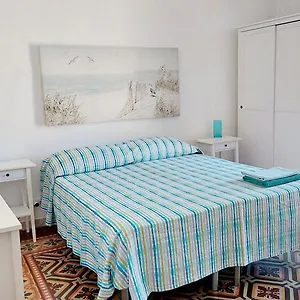 https://casa-blue-windows-p1.sicilyhotelsitaly.net